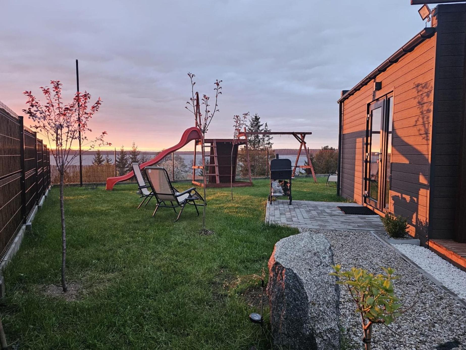 Nad Jeziorem Ferienhaus *